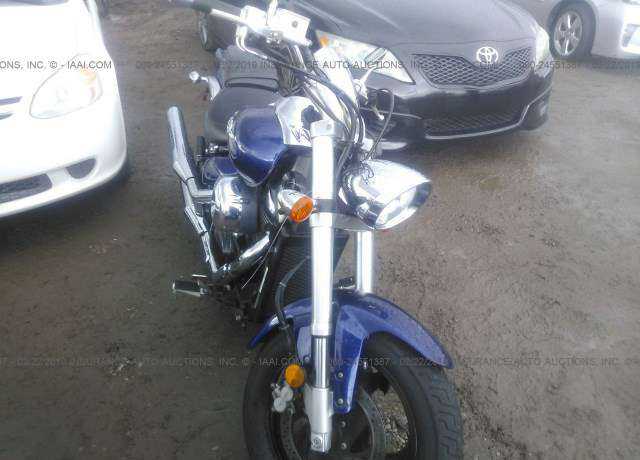 Suzuki VZ800