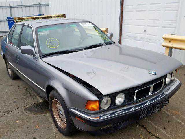 BMW 740i