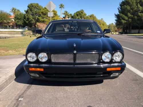 Jaguar XJR