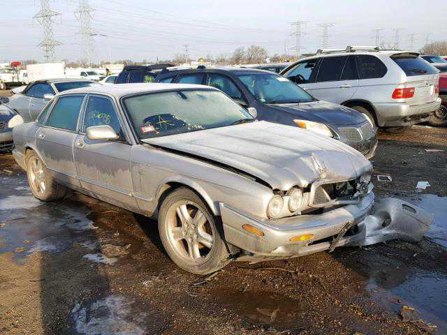 Jaguar XJ