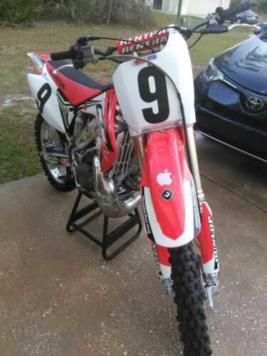 Honda CR250