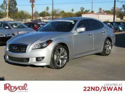 Infiniti M56