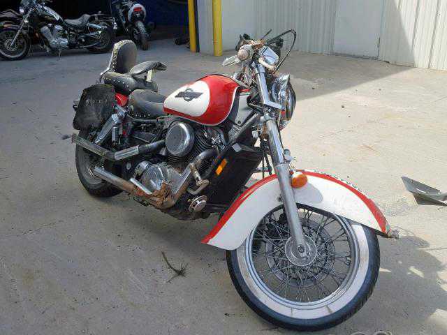 Honda VT1100C2 (SHADOW ACE)