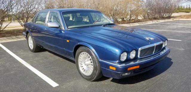 Jaguar XJ12