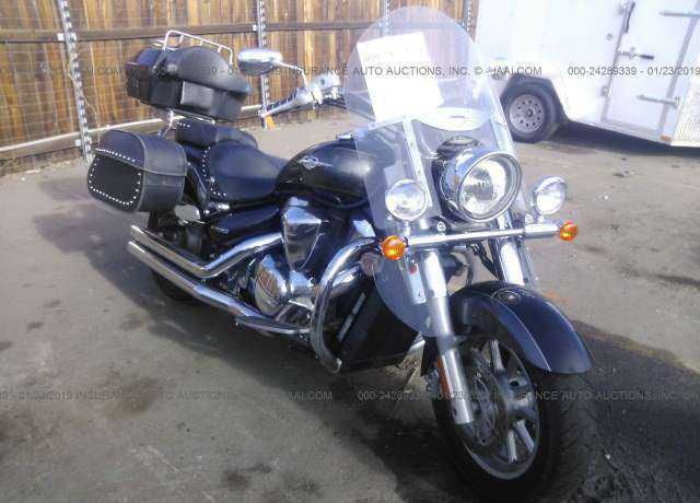 Suzuki VLR1800/VLR1800T