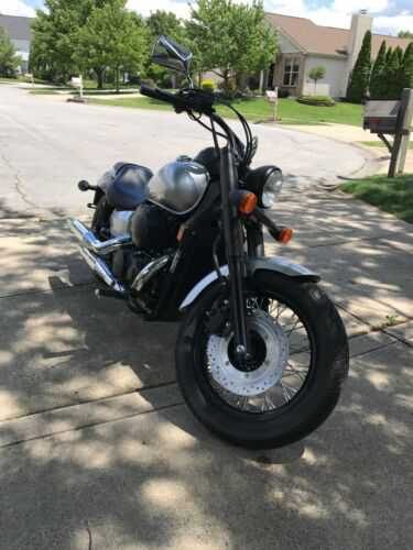 Honda VT750 (Shadow Phantom)