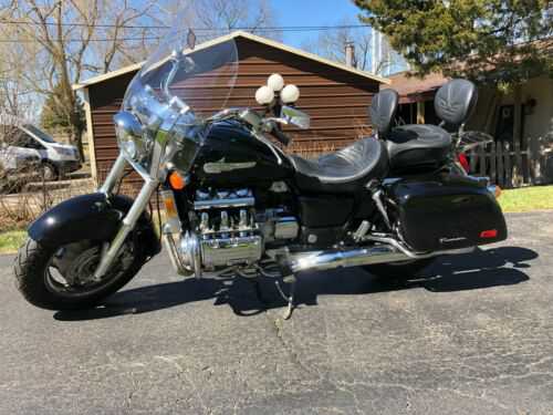 Honda GL1500CT (VALKYRIE TOURER)