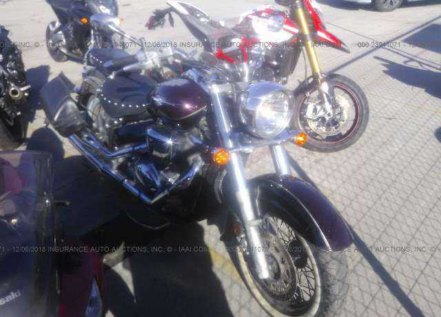 Suzuki VL800TL