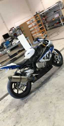 BMW HP4