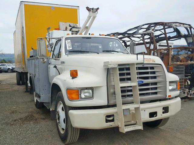 Ford F-700