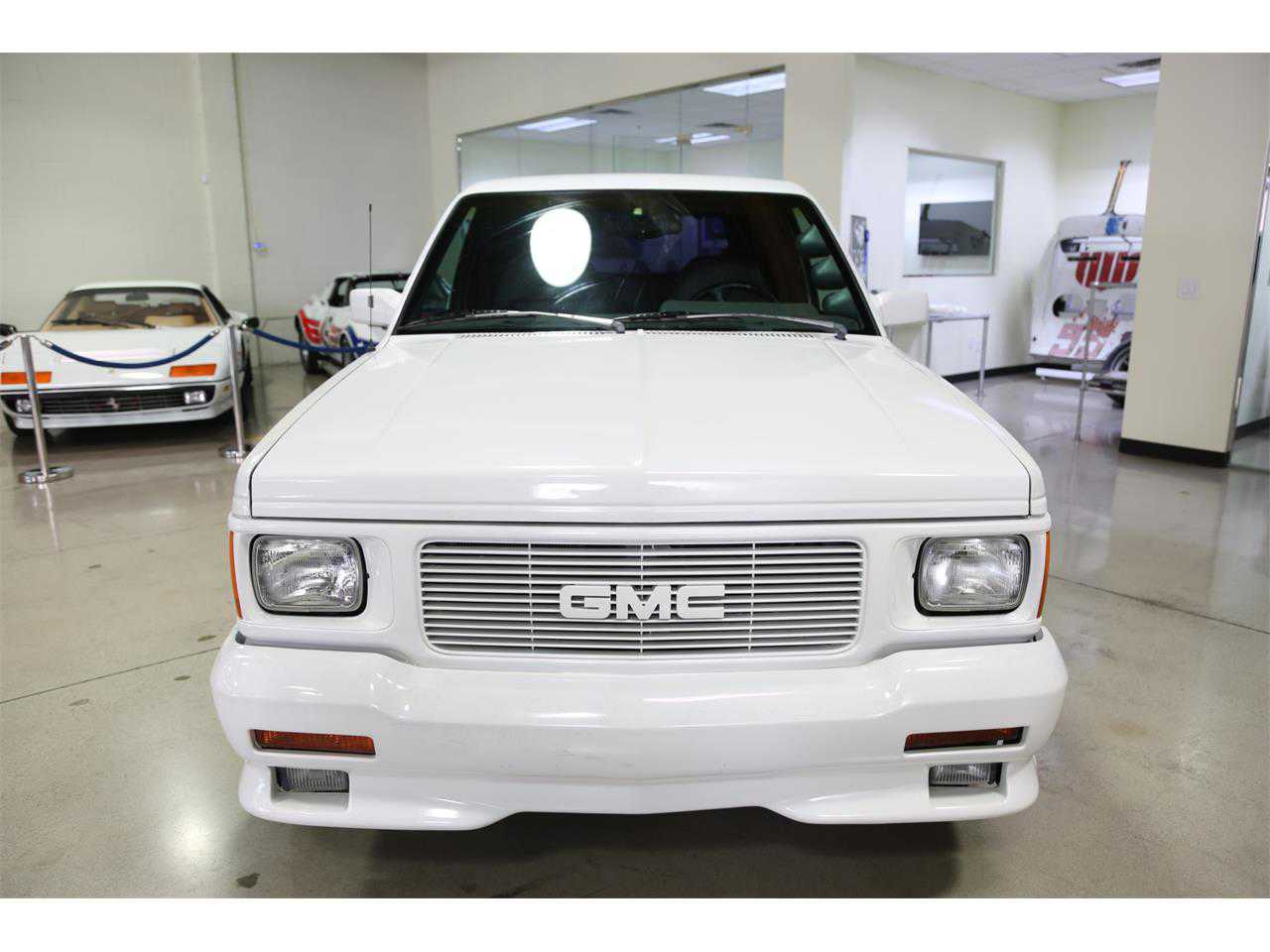 GMC Typhoon