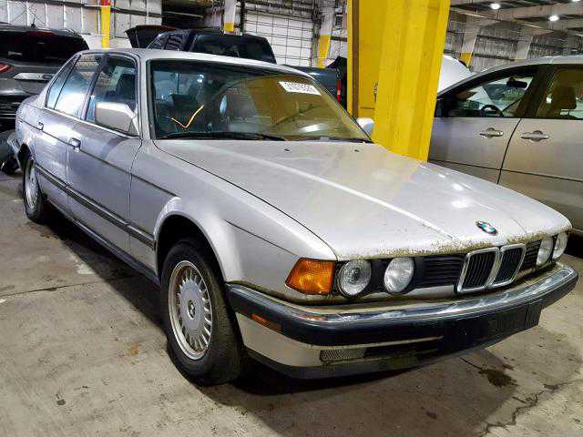 BMW 735i