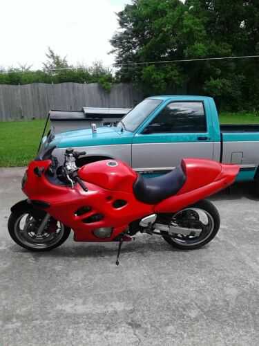 Suzuki GSX600F