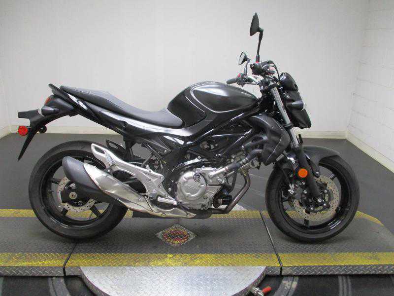 Suzuki SFV650L