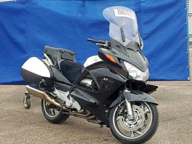 Honda ST1300PA