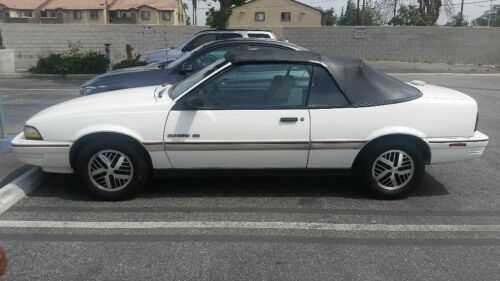 Pontiac Sunbird
