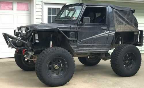 Suzuki Samurai
