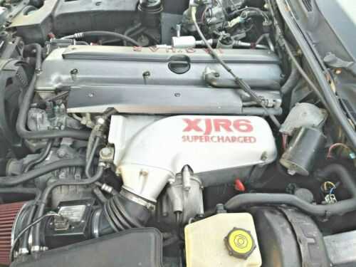 Jaguar XJR