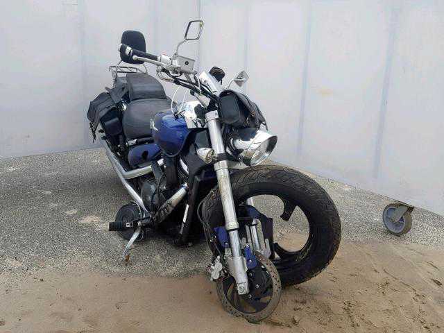 Suzuki VZ800