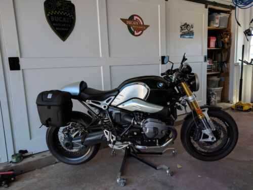 BMW R nineT
