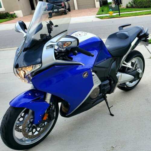 Honda VFR1200FD/VFR1200F