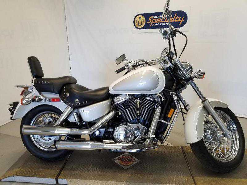 Honda VT1100C2 (SHADOW ACE)