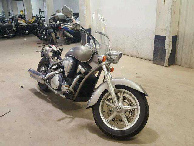 Honda VT1300 (Stateline)