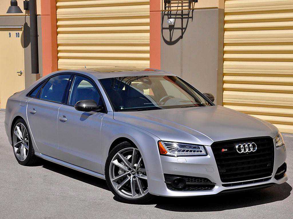Audi S8