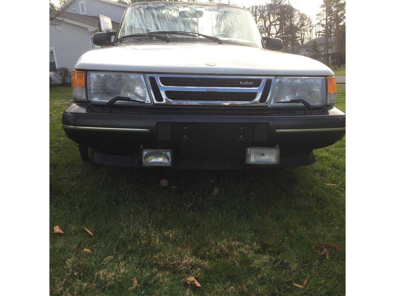 Saab 900