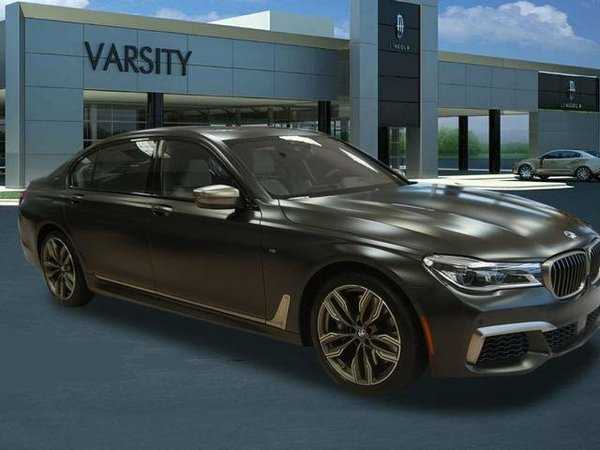 BMW M760i