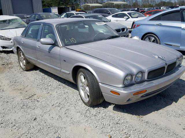 Jaguar XJ