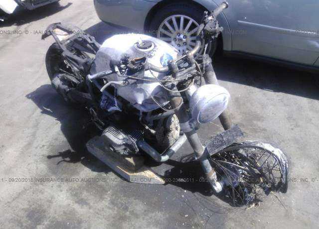 BMW R nineT