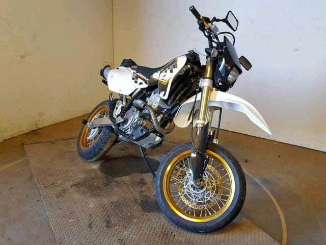 Suzuki DR-Z400SML