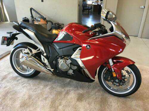 Honda VFR1200FD/VFR1200F