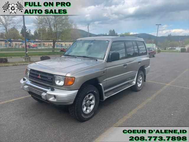 Mitsubishi Montero