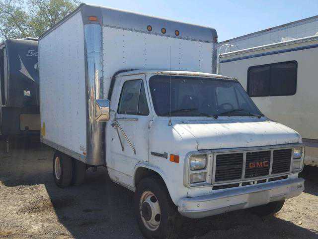 GMC Cutaway Van