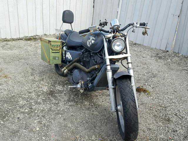 Honda VT1100C2 (SHADOW SABRE)