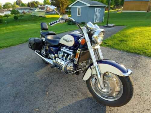 Honda GL1500C (VALKYRIE)