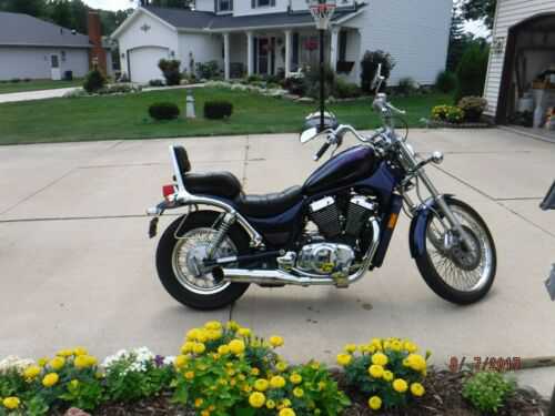Suzuki VS800