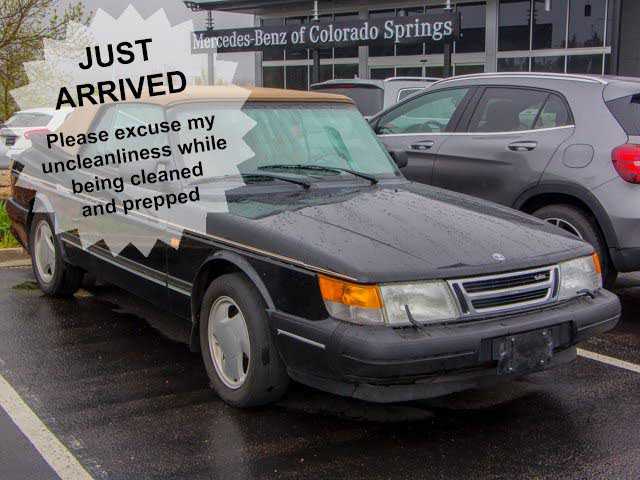 Saab 900