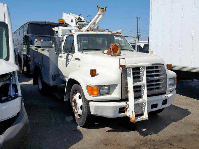 Ford F-700