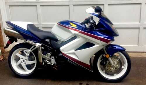 Honda VFR800 (INTERCEPTOR)