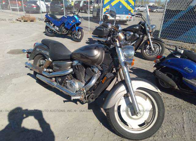 Honda VT1100C2 (SHADOW SABRE)