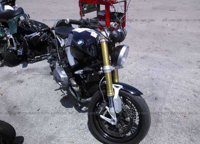 BMW R nineT