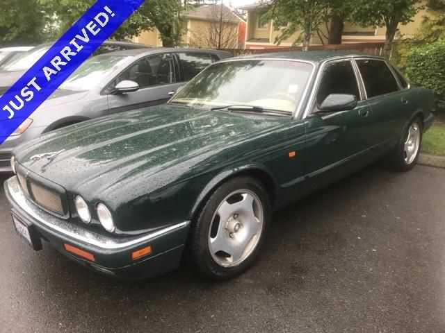 Jaguar XJR
