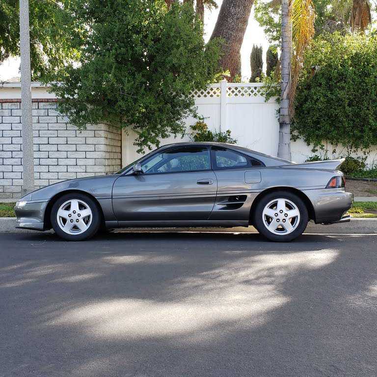 Toyota MR2