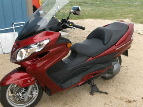 Suzuki AN400