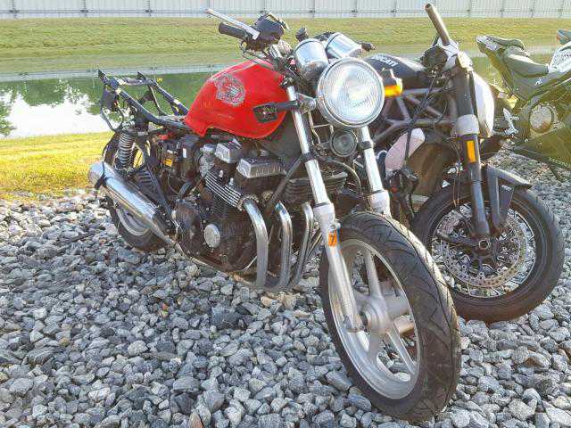 Honda CB750 (Nighthawk 750)