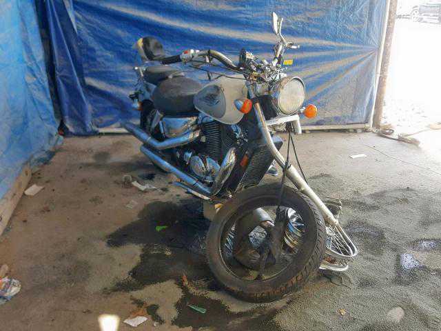 Honda VT1100C2 (SHADOW ACE)
