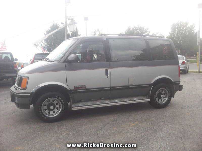 GMC Safari